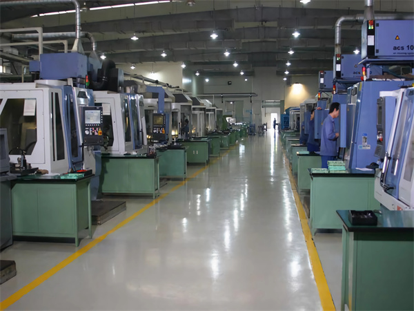 Wuhan Xinfa CNC tool processing workshop